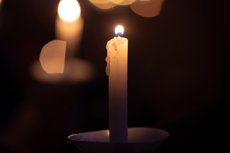 Prayer Candle – Tim Umphreys on Unsplash